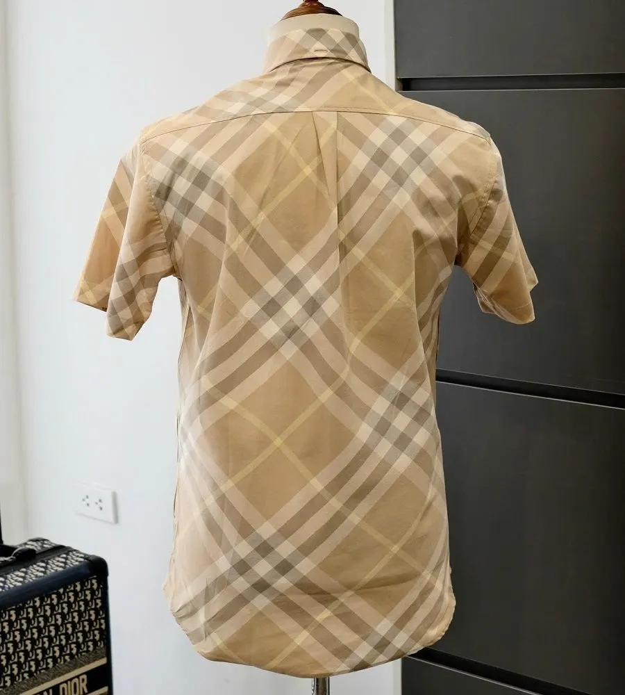 Áo sơ mi nam tay ngắn Burberry màu vàng kẻ sọc caro BBR mã 4 phù hợp Áo sơ mi nam tay ngắn Burberry màu vàng kẻ sọc caro BBR mã 4 phù hợp