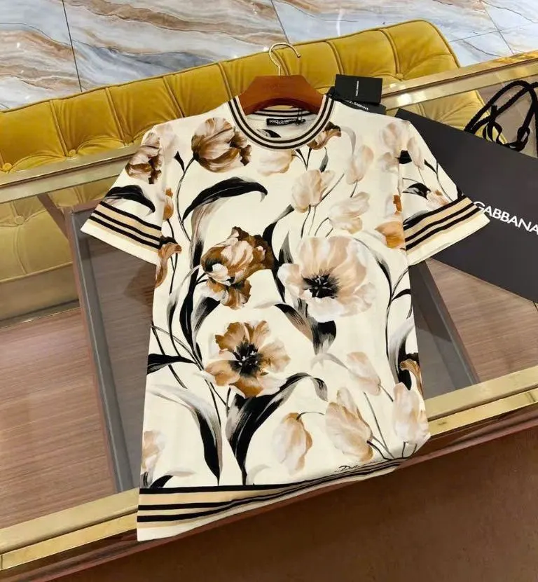 Quần jean Dolce Gabbana mã 1 nam nữ phong cách sang trọng nổi bật Quần jean Dolce Gabbana mã 1 nam nữ phong cách sang trọng nổi bật