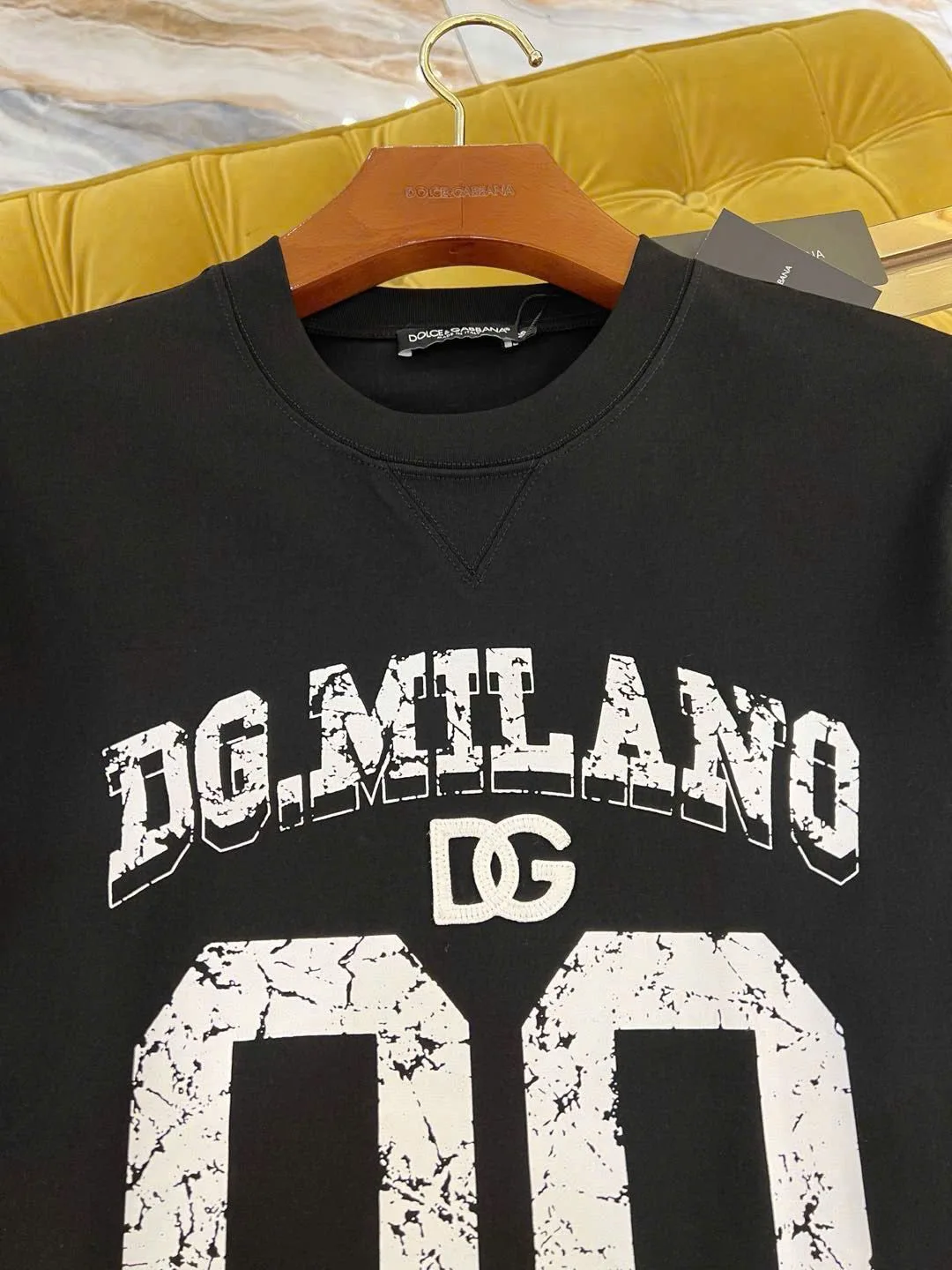 Áo thun Dolce Gabbana #EANF# mã 2 màu đen cổ tròn nam nữ phong cách điển trai