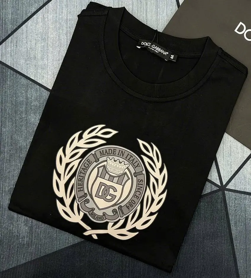 Áo thun phông ao phong den nam mã 31 Dolce Gabbana cổ tròn nam nữ Áo thun phông ao phong den nam mã 31 Dolce Gabbana cổ tròn nam nữ