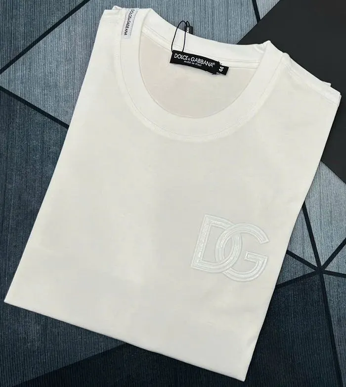 Áo phông trắng trơn Dolce Gabbana cổ tròn nam nữ mã 25 nổi bật Áo phông trắng trơn Dolce Gabbana cổ tròn nam nữ mã 25 nổi bật