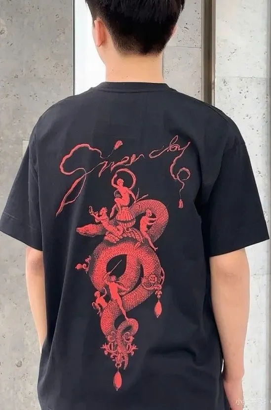 Áo phông Givenchy nam đen cổ tròn high-end men lì mã 3 chính hãng Áo phông Givenchy nam đen cổ tròn high-end men lì mã 3 chính hãng