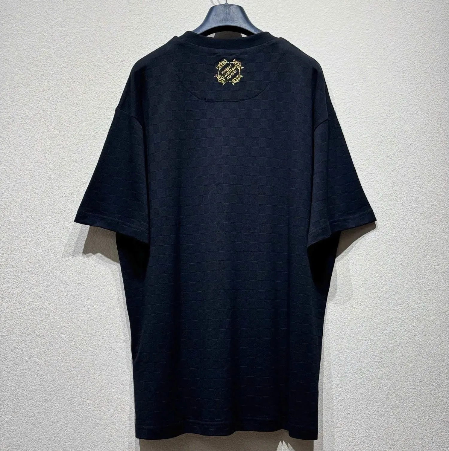 Áo thun LV nam đen mã 10 cổ tròn phông thượng hạng vừa mắt nam nữ