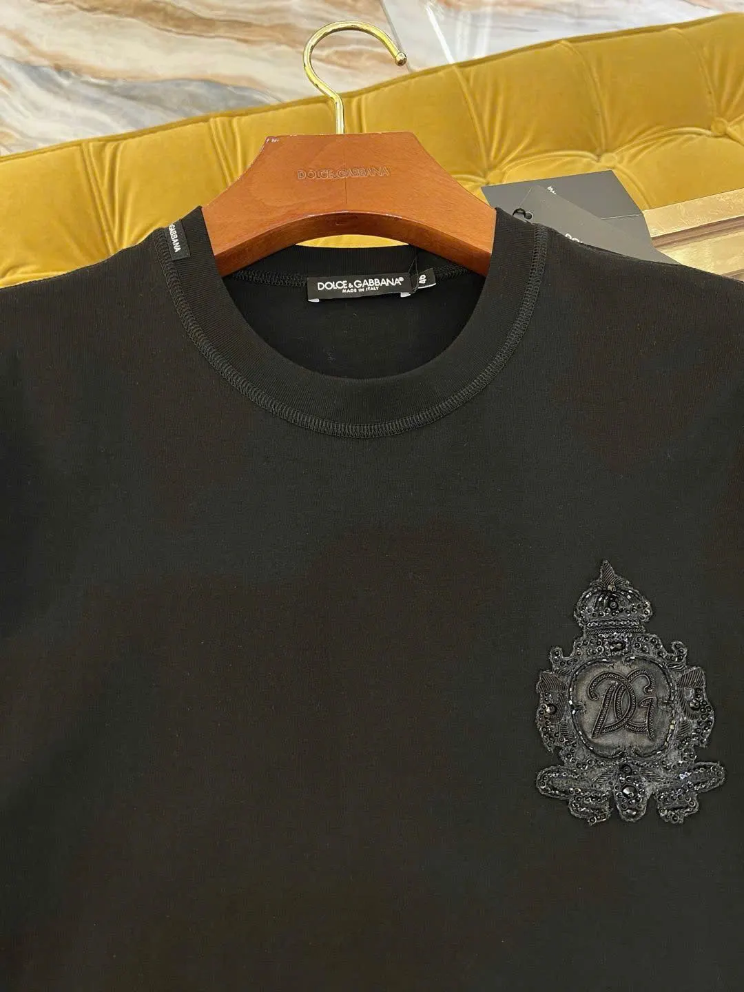 Áo phông nam màu đen DG mã 33 Dolce Gabbana giới hạn trẻ trung