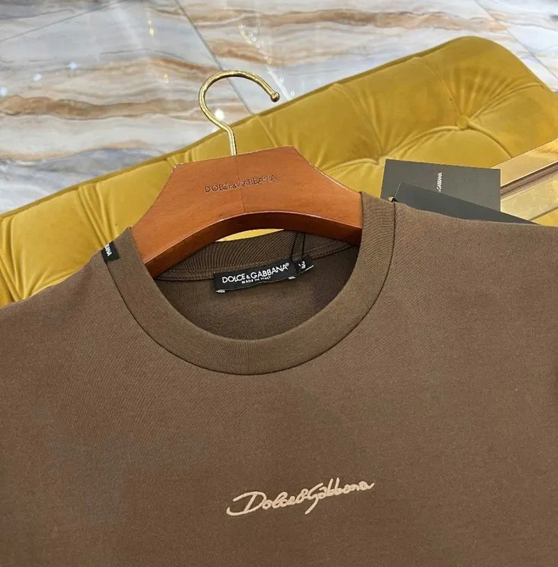 Áo phông DG nam màu nâu mã 2 phân khúc cao cấp xuất sắc tinh tế