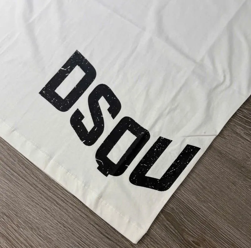 Áo phông Dsquared2 trắng nam mã 2 chuẩn xịn xò chất lượng cao Áo phông Dsquared2 trắng nam mã 2 chuẩn xịn xò chất lượng cao