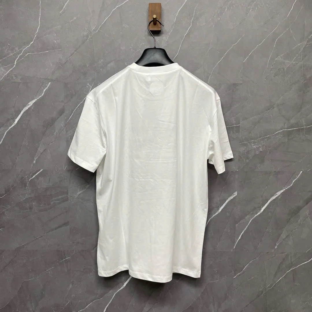 Áo phông nam màu trắng Dsquared2 mã 7 lịch lãm sang trọng thu hút