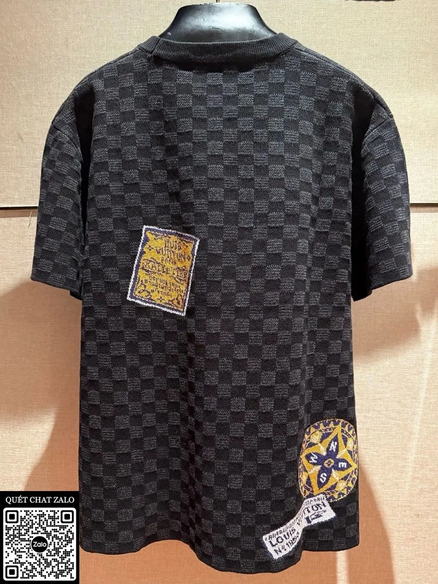 Áo phông nam màu đen Louis Vuitton mã 11b bản giới hạn đẹp cao cấp