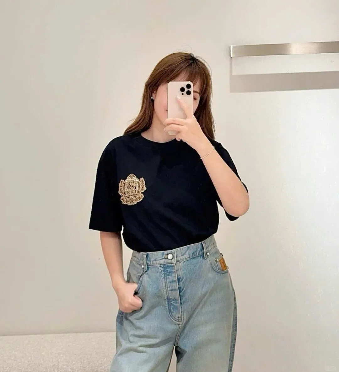 Áo phông Louis Vuitton nam đen mã 8b LV like authentic nam tính Áo phông Louis Vuitton nam đen mã 8b LV like authentic nam tính