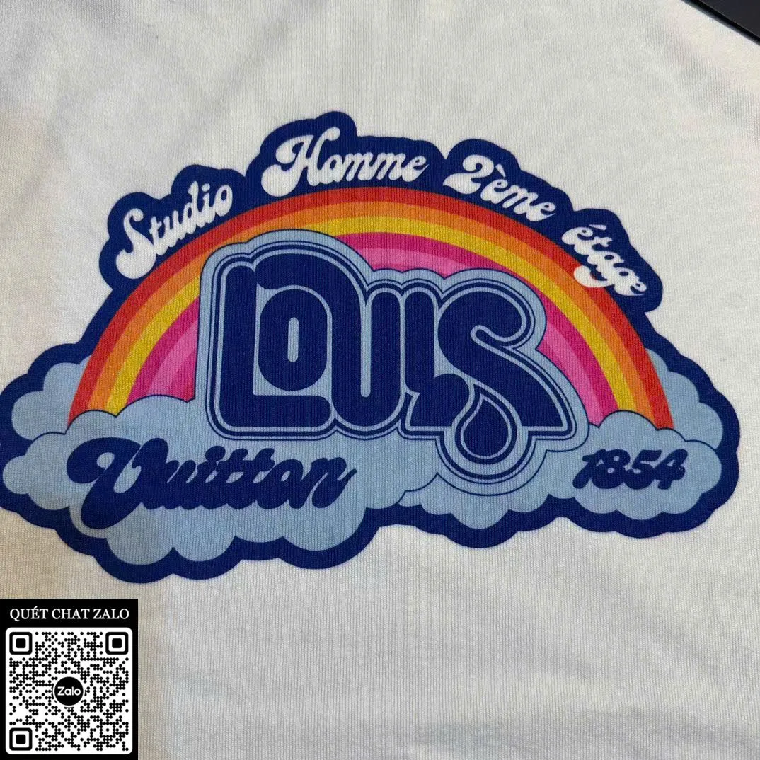 Áo phông nam màu trắng Louis Vuitton đám mây mã 1 cao cấp dễ phối Áo phông nam màu trắng Louis Vuitton đám mây mã 1 cao cấp dễ phối