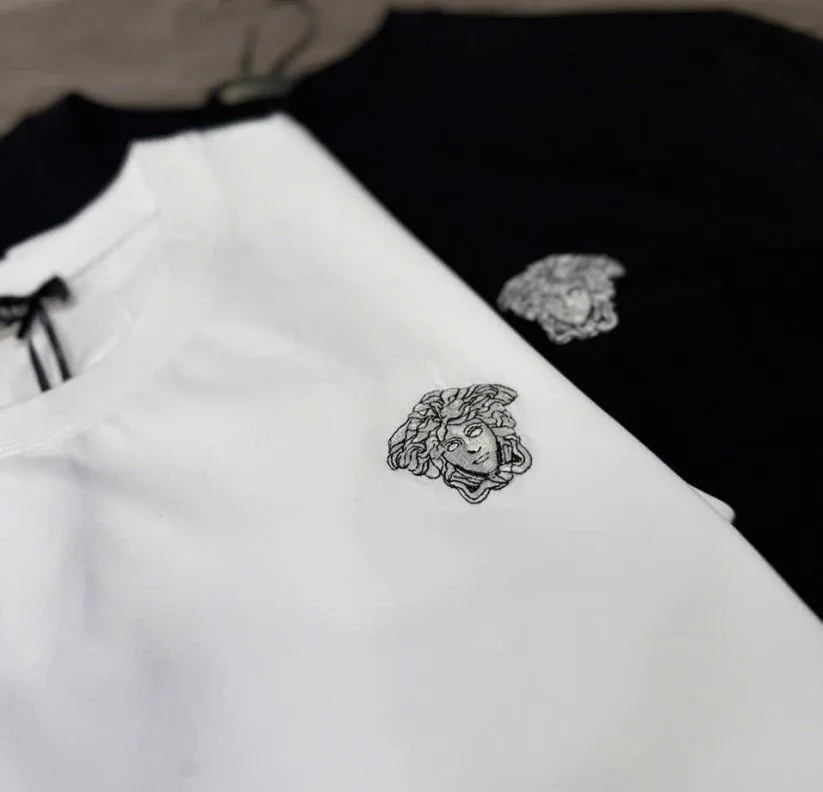 Áo phông nam màu trắng Versace cao cấp mê mẩn mã 4 thiết kế tinh tế