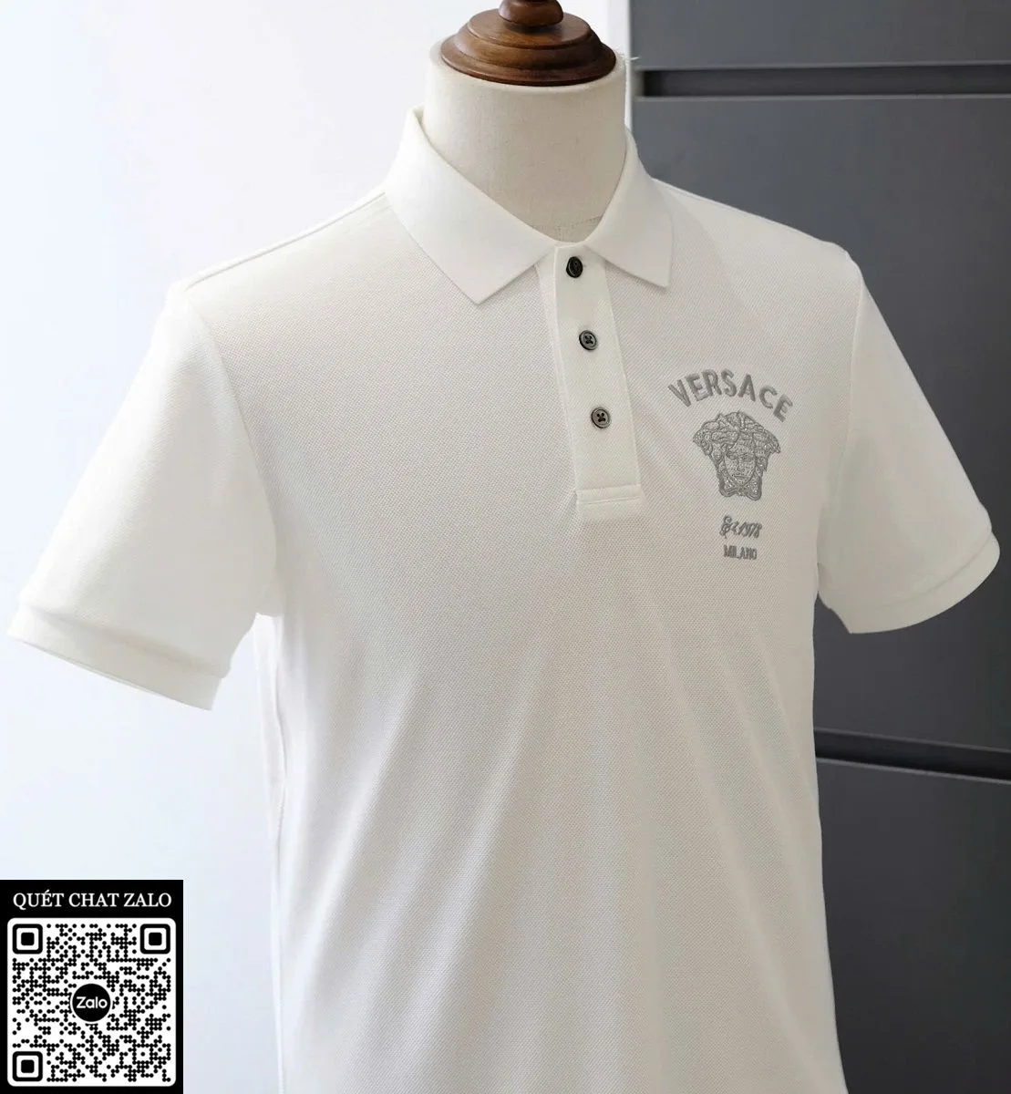 Áo polo nam màu trắng Versace mã 5 hàng xịn hoàn thiện tốt cao Áo polo nam màu trắng Versace mã 5 hàng xịn hoàn thiện tốt cao