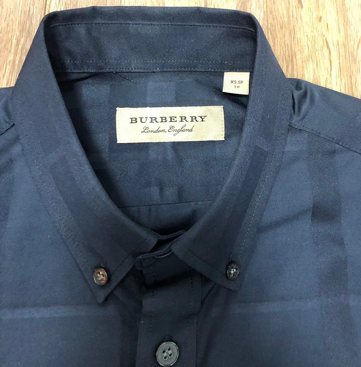 Áo Burberry dài tay sơ mi xanh caro nam mã 28k chuẩn style kẻ sọc