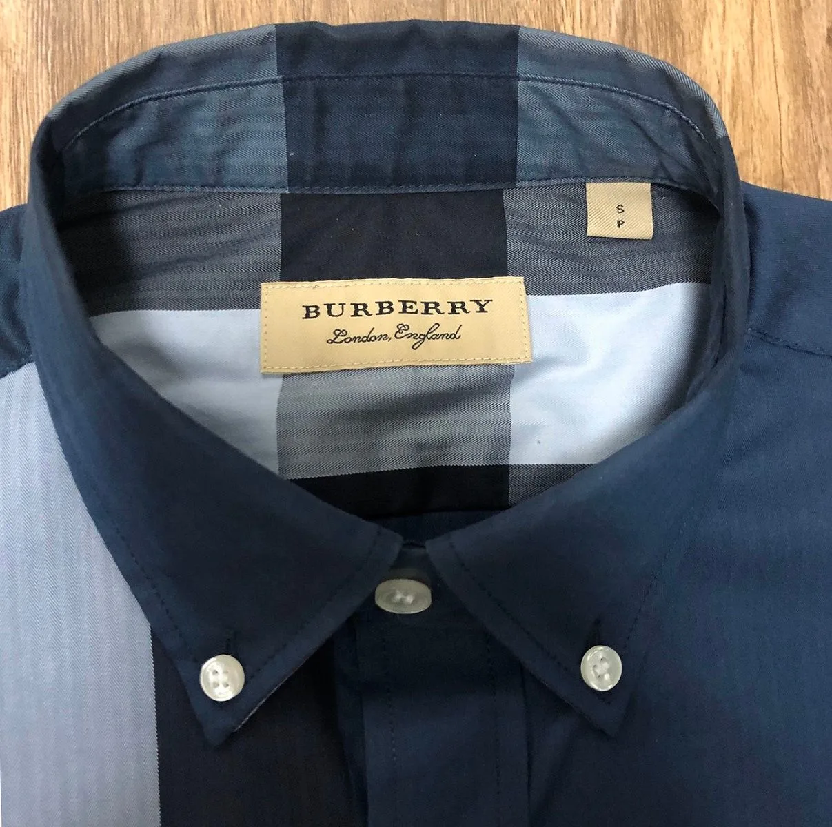 Áo sơ mi nam màu xanh BBR tay dài kẻ sọc caro mã 33 Burberry tinh tế