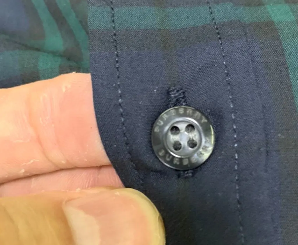 Áo sơ mi nam Burberry màu xanh tay dài kẻ sọc caro mã 37 xịn BBR