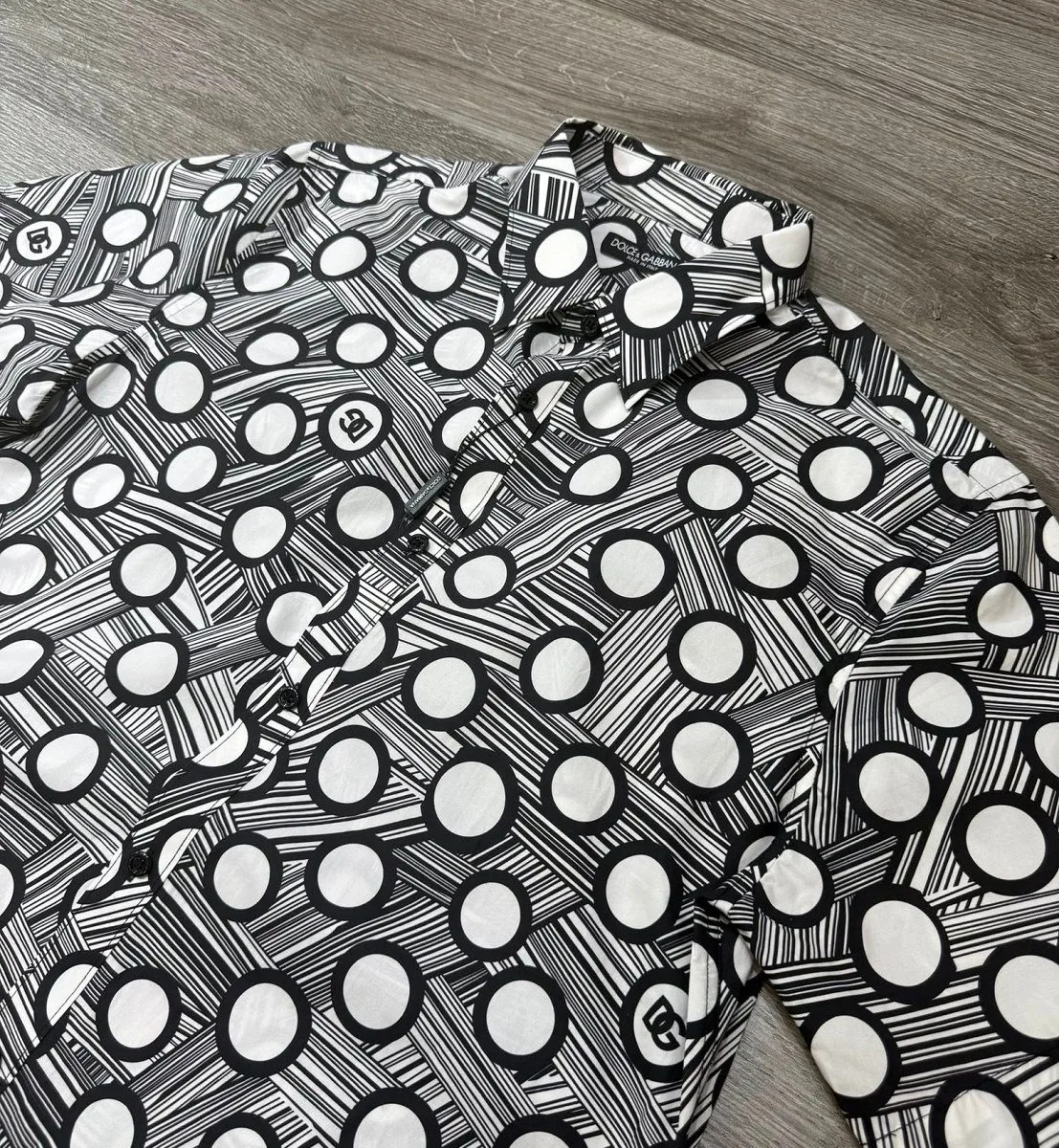 Áo sơ mi nam màu đen Dolce Gabbana tay dài mã 1 lịch lãm nhã nhặn Áo sơ mi nam màu đen Dolce Gabbana tay dài mã 1 lịch lãm nhã nhặn