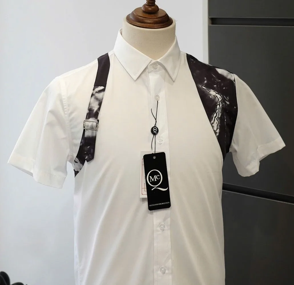 Áo sơ mi nam màu trắng McQueen tay ngắn mã 2 chuẩn like real