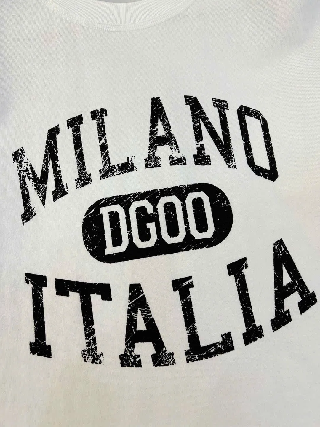 Áo phông trắng cổ tròn tuyệt phẩm DG mã 18 nam hợp thời áo thun