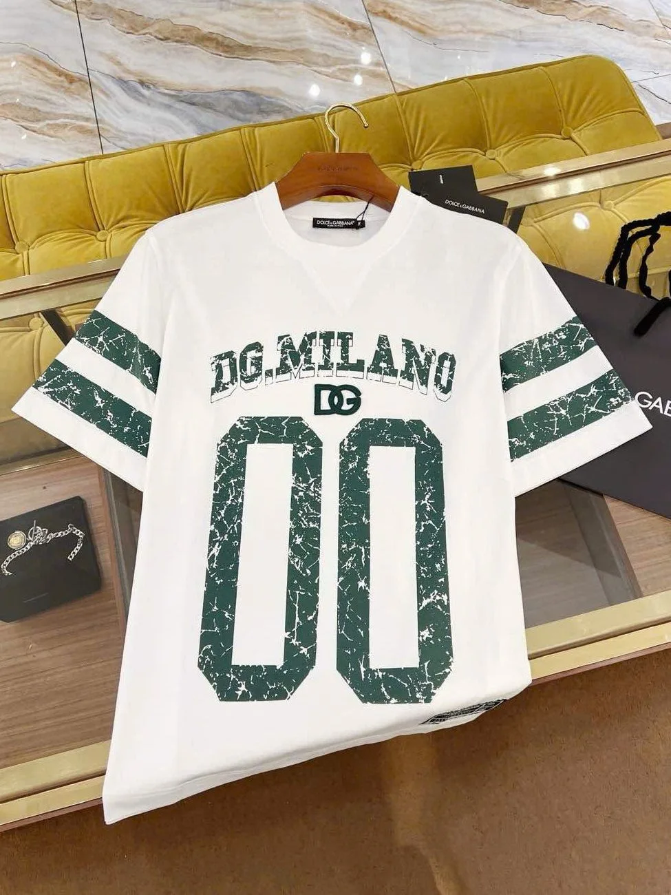 Áo thun Dolce Gabbana nam trắng cổ tròn mã 21b phong cách Like Authentic