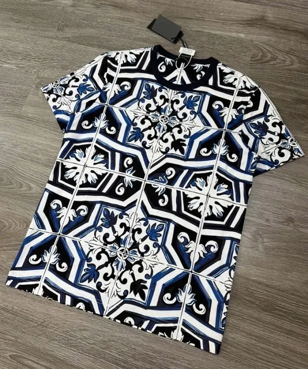 Áo phông trắng unisex Dolce mã 28 cổ tròn xịn sò cho nam nữ