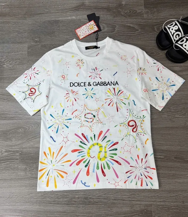 áo thun Dolce Gabbana nam trắng mã 34 cổ tròn DG đỉnh cao gọn gàng áo thun Dolce Gabbana nam trắng mã 34 cổ tròn DG đỉnh cao gọn gàng