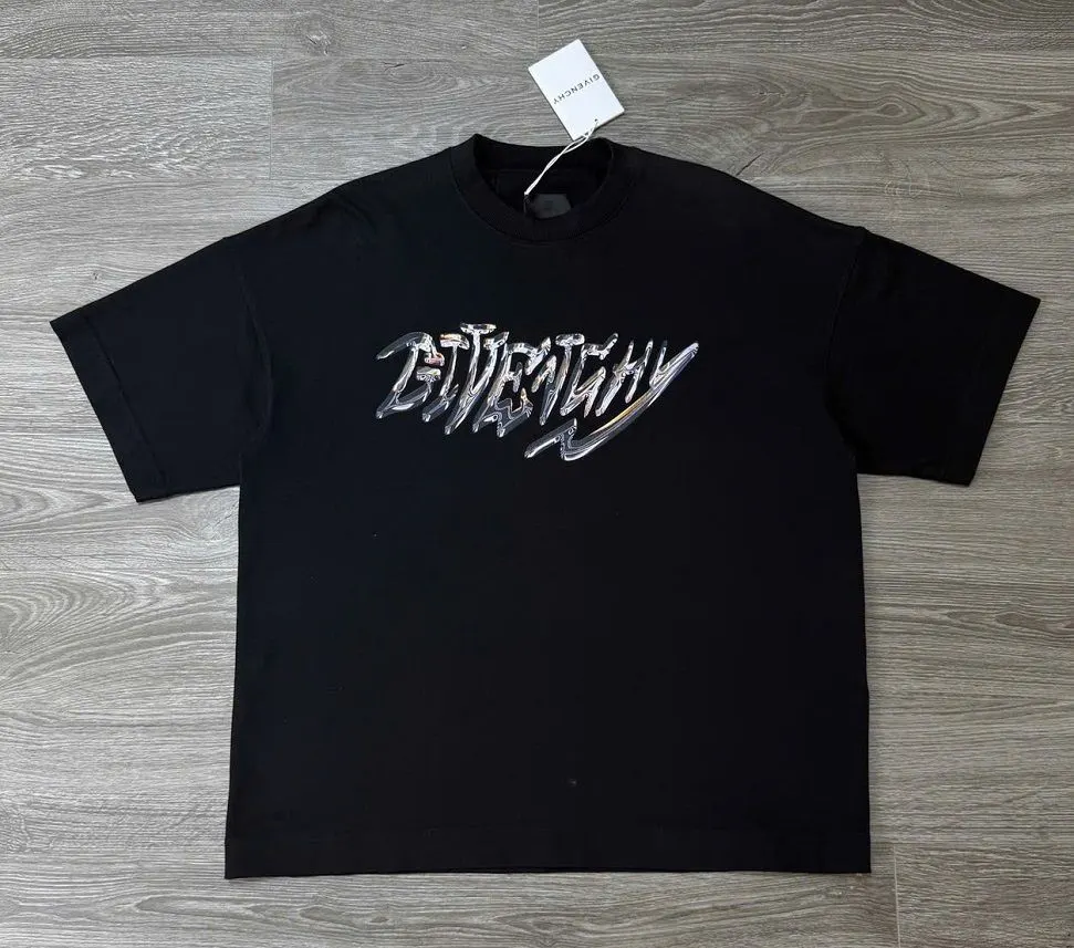 Áo thun Givenchy nam đen mã 5 VIP Like Authentic cổ tròn nam nữ Áo thun Givenchy nam đen mã 5 VIP Like Authentic cổ tròn nam nữ