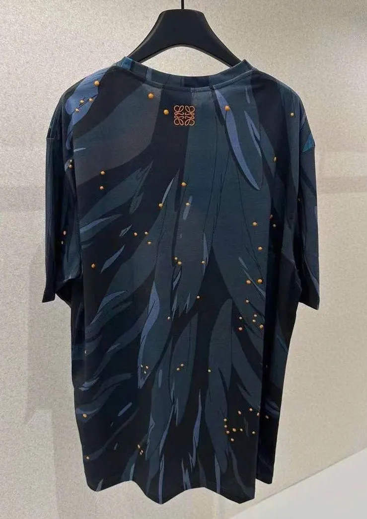 Áo phông màu xanh lá cây Loewe mã 1 nam nữ cổ tròn sành điệu cao hạng Áo phông màu xanh lá cây Loewe mã 1 nam nữ cổ tròn sành điệu cao hạng