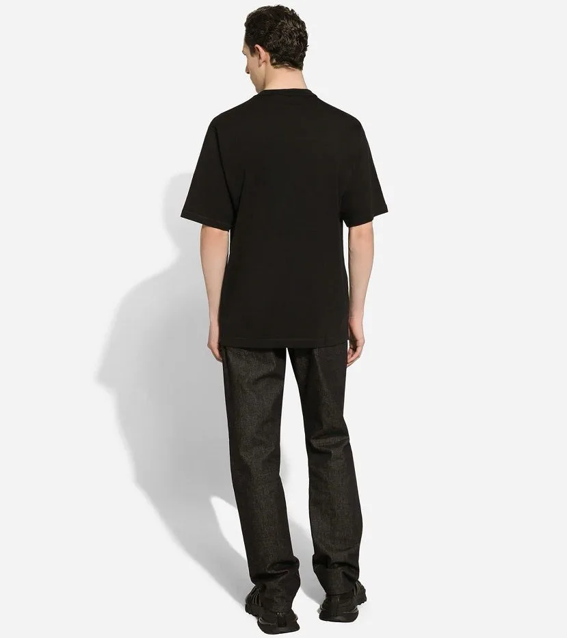 Áo phông màu đen Dolce Gabbana áo phông DG nam mã 32 nam sang trọng Áo phông màu đen Dolce Gabbana áo phông DG nam mã 32 nam sang trọng