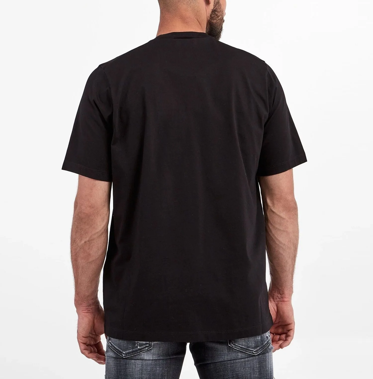 Áo phông nam màu đen Dsquared2 mã 24b thoải mái chuẩn form cao cấp Áo phông nam màu đen Dsquared2 mã 24b thoải mái chuẩn form cao cấp