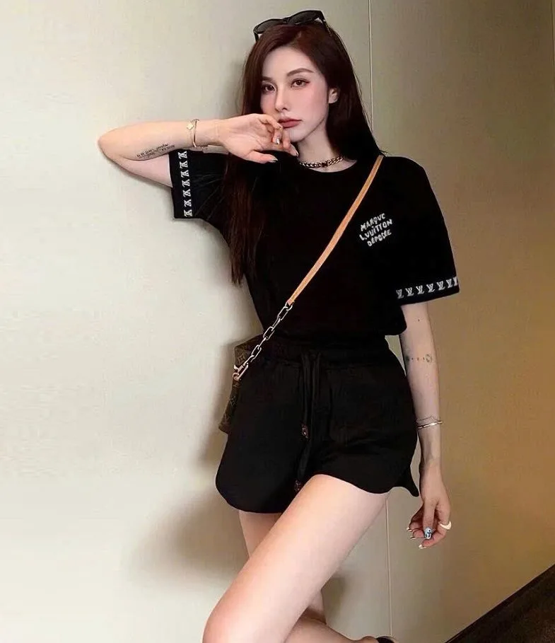 Áo thun LV nam đen mã 9 cao cấp phong cách độc lạ cho nam tính