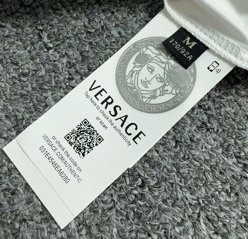 Áo phông nam màu trắng Versace cao cấp mê mẩn mã 4 thiết kế tinh tế