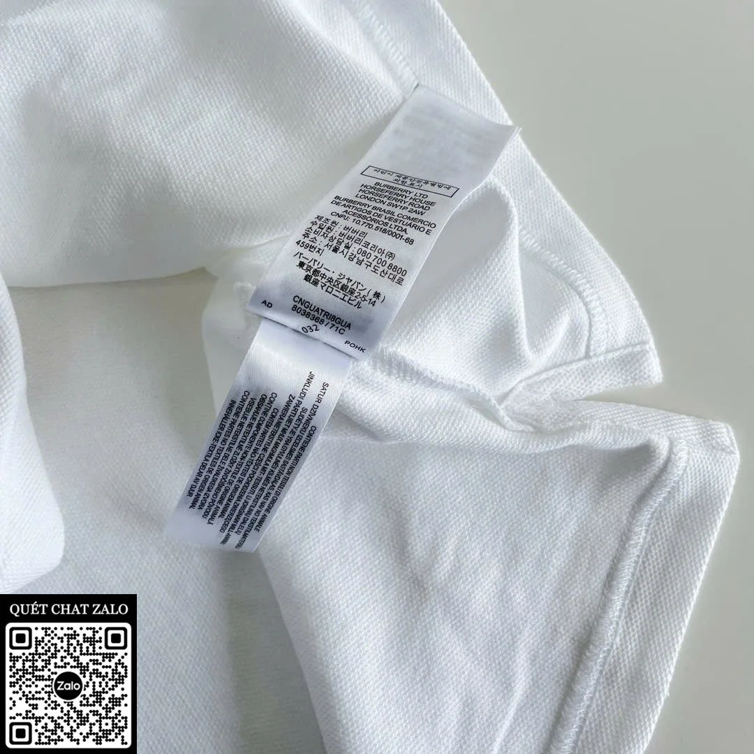 Áo polo nam Burberry màu trắng mã 7 BBR phong cách sang trọng ấn tượng Áo polo nam Burberry màu trắng mã 7 BBR phong cách sang trọng ấn tượng