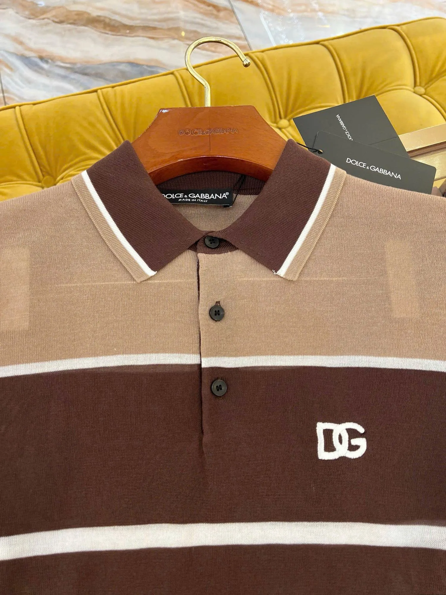 Áo polo nam màu vàng Dolce Gabbana mã 1 DG cao cấp