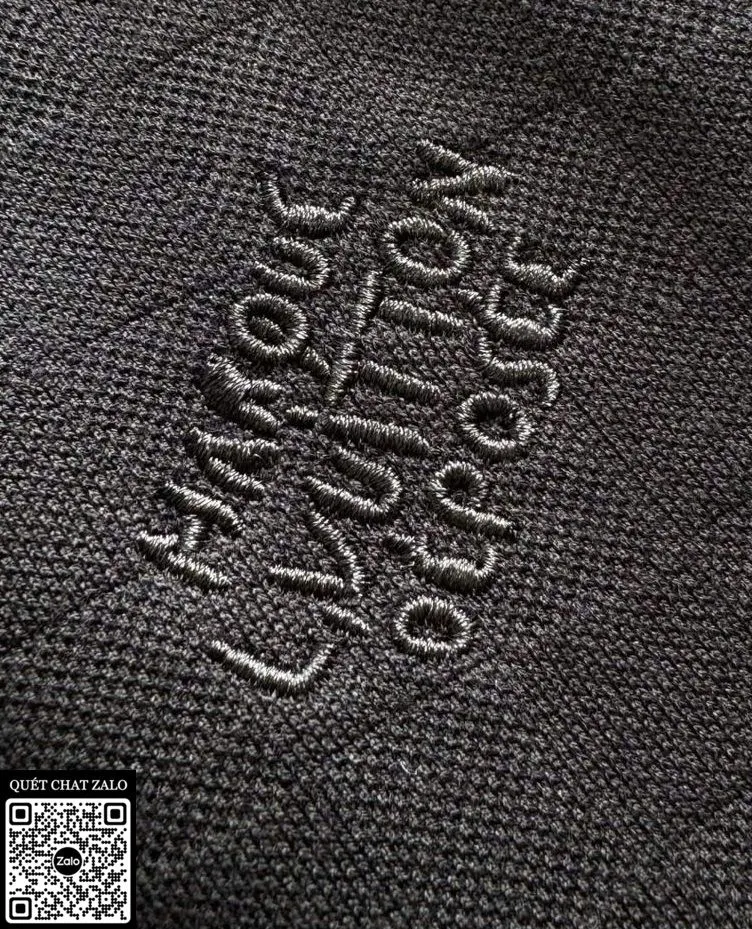 Áo polo nam màu đen Louis Vuitton mã 1b LV quý tộc cực tốt