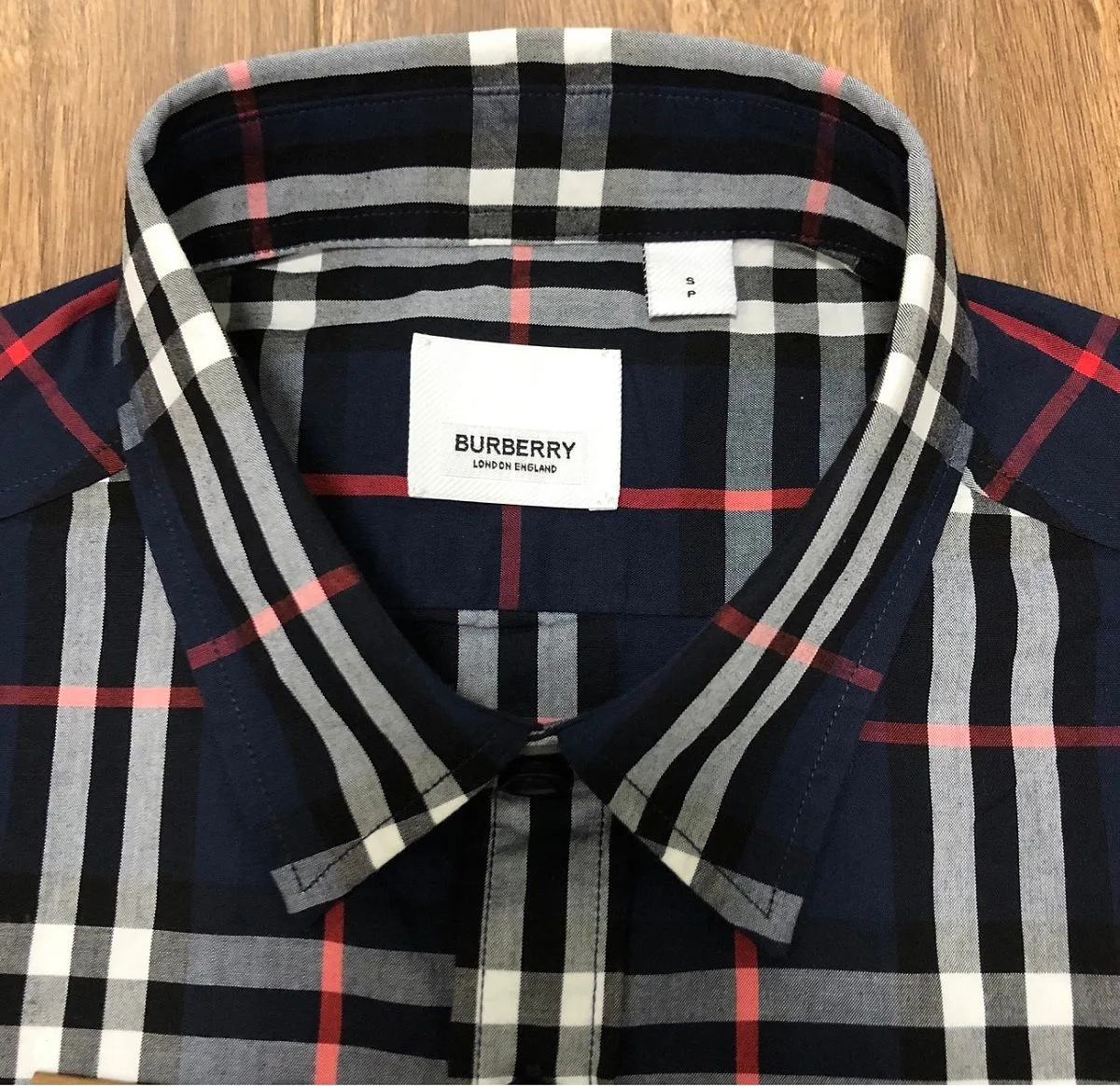 Áo sơ mi Burberry tay dài xanh kẻ sọc caro đáng tiền mã 20 nam Áo sơ mi Burberry tay dài xanh kẻ sọc caro đáng tiền mã 20 nam