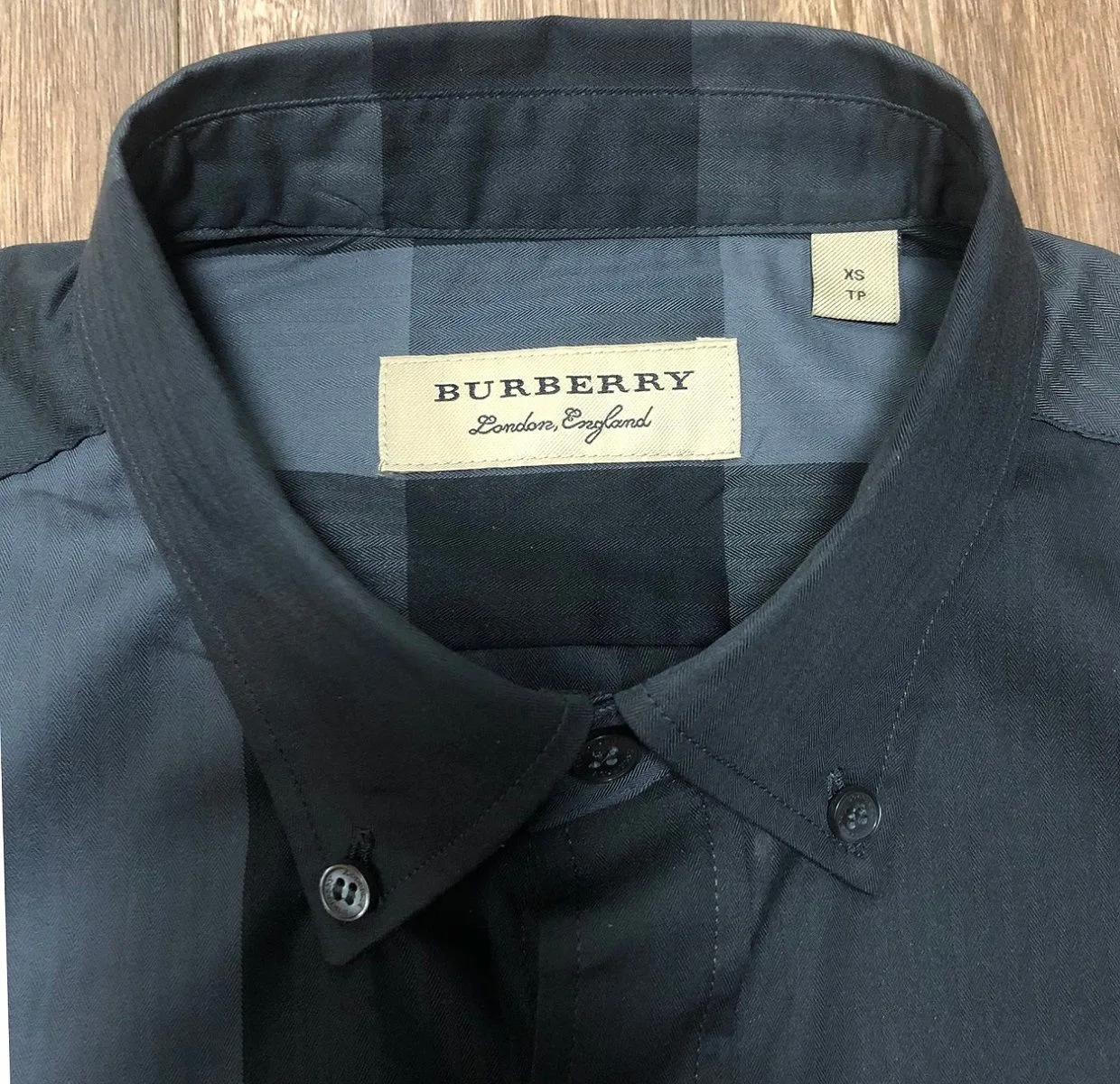 Áo sơ mi nam kẻ caro Burberry đen tay ngắn mã 14 chất lượng vượt trội