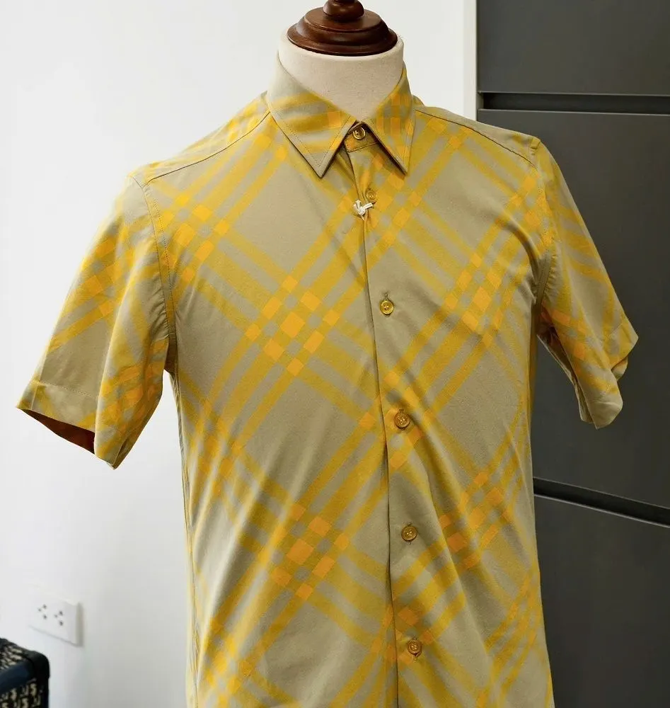 Áo sơ mi caro Burberry nam màu vàng tay ngắn kẻ sọc mã 3 chất lượng