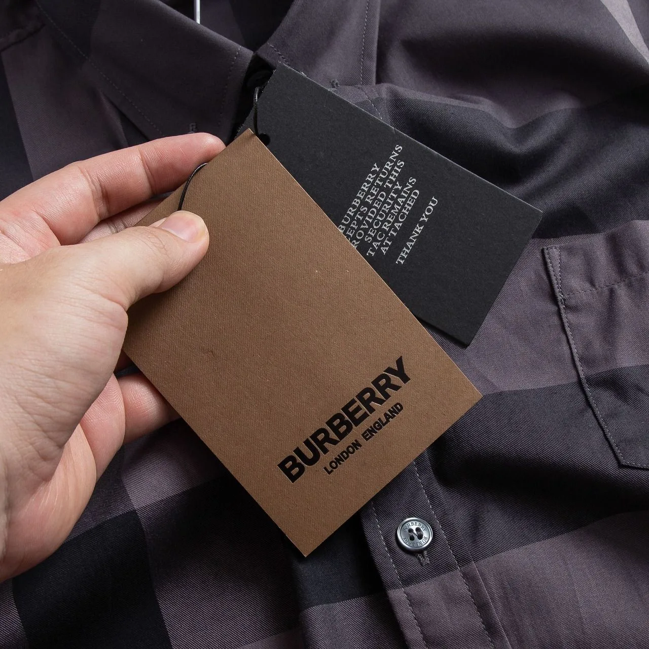 Áo sơ mi sọc Burberry nam màu xám kẻ caro tay ngắn mã 19 phù hợp Áo sơ mi sọc Burberry nam màu xám kẻ caro tay ngắn mã 19 phù hợp