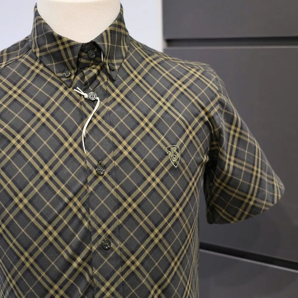 Áo sơ mi Burberry xanh kẻ sọc caro tay ngắn nam mã 3 trẻ trung Áo sơ mi Burberry xanh kẻ sọc caro tay ngắn nam mã 3 trẻ trung