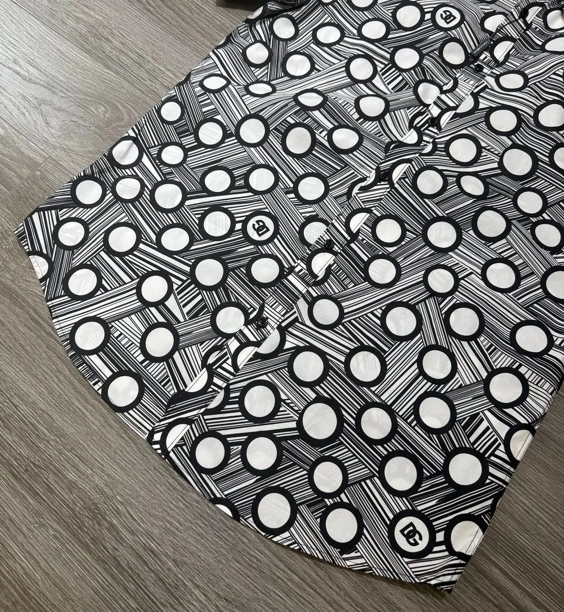 Áo sơ mi nam màu đen Dolce Gabbana tay dài mã 1 lịch lãm nhã nhặn Áo sơ mi nam màu đen Dolce Gabbana tay dài mã 1 lịch lãm nhã nhặn