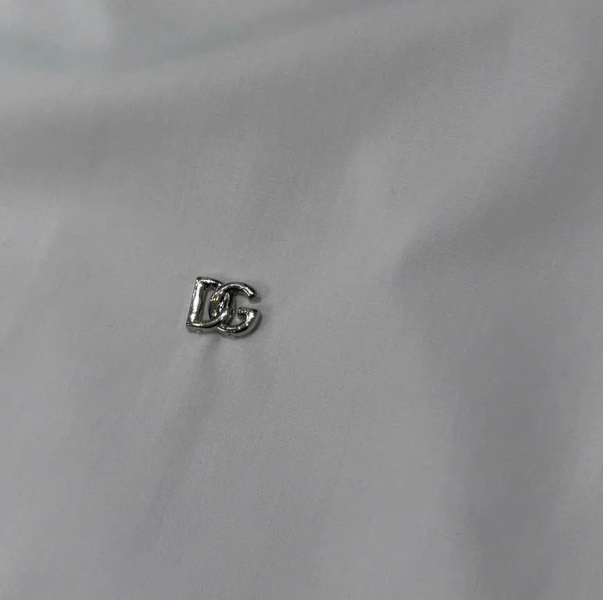 Áo sơ mi Dolce màu trắng tay ngắn nam mã 1 Dolce Gabbana mạnh mẽ