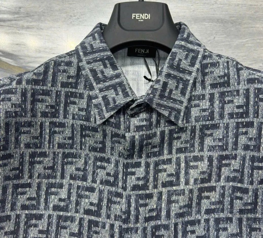 Áo sơ mi nam Fendi màu ghi tay ngắn mã 1 chuẩn chỉnh tầm thượng lưu