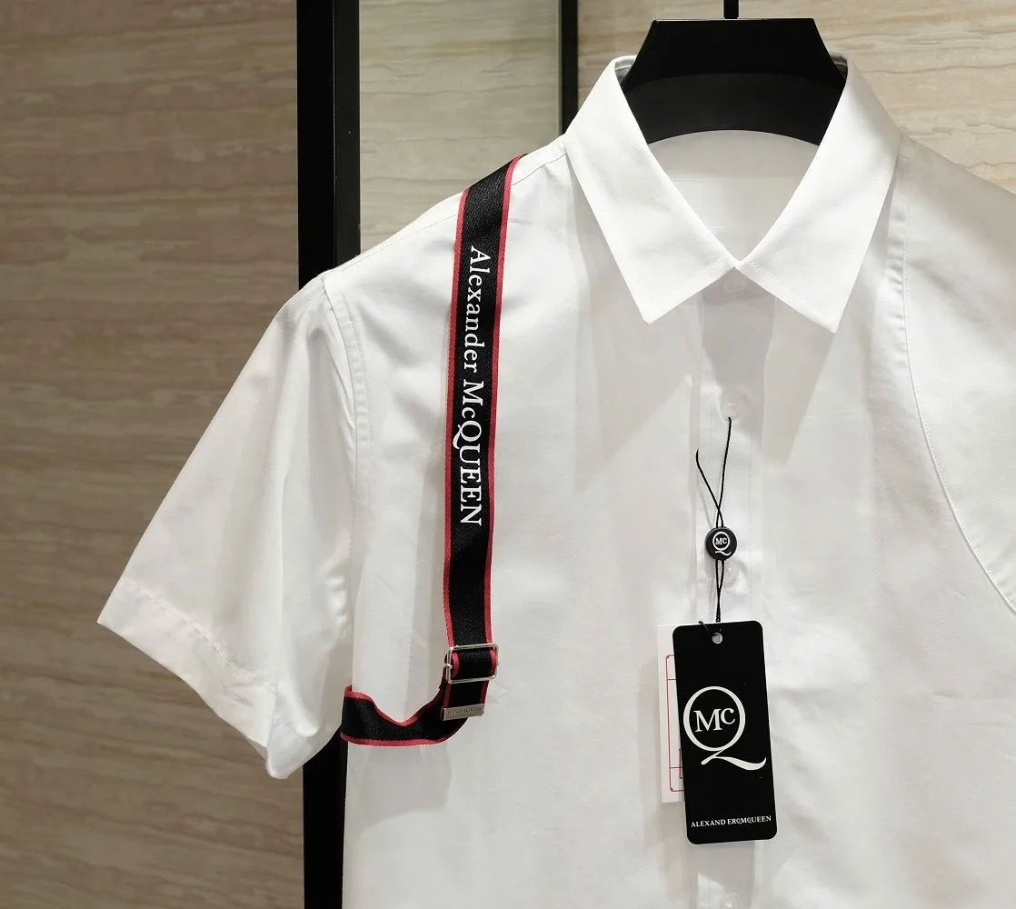 Sơ mi McQueen trắng tay ngắn nam mã 1 phong cách thanh lịch bắt mắt