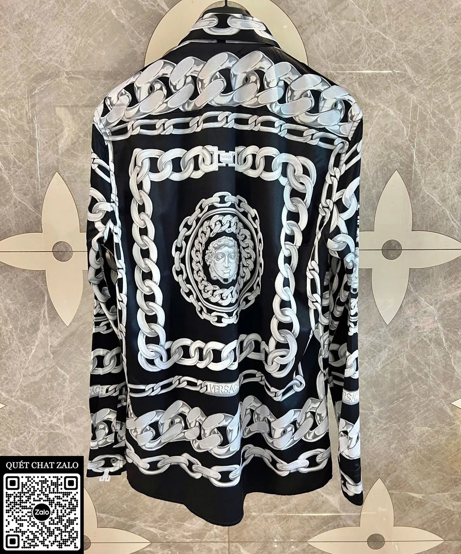 Áo sơ mi nam màu đen Versace tay dài mã 1 đỉnh cao chất lượng