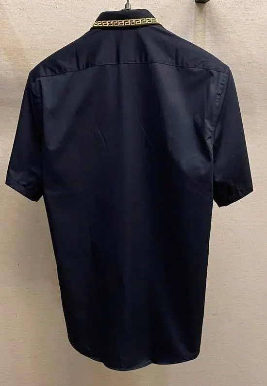 Áo sơ mi nam Versace màu đen tay ngắn mã 1 hàng độc quyền thời thượng Áo sơ mi nam Versace màu đen tay ngắn mã 1 hàng độc quyền thời thượng