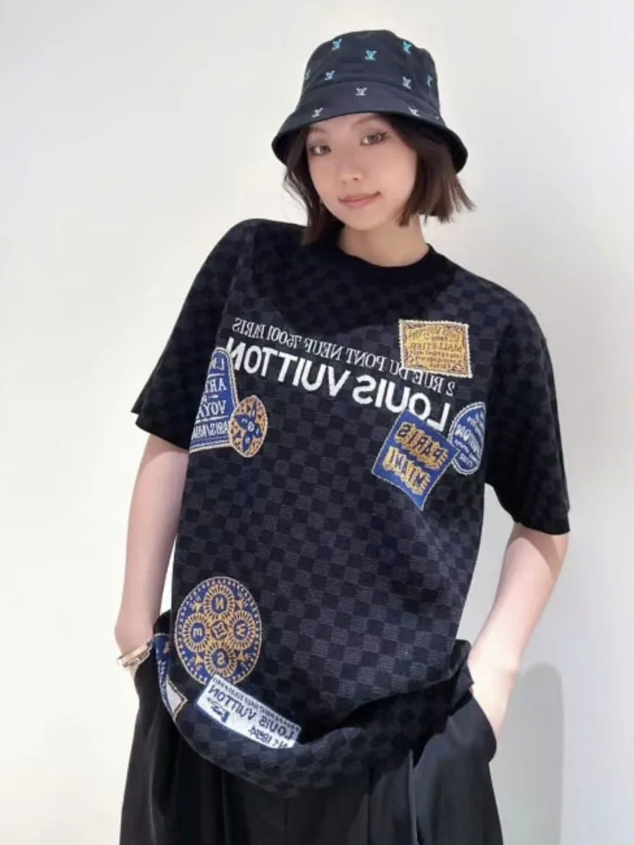 Áo thun LV đen mã 11b nam nữ—phong cách thanh lịch đúng chuẩn