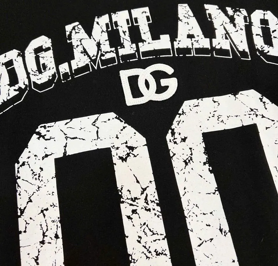 Áo phông màu đen Dolce Gabbana cổ tròn mã 2b phong cách mới mẻ tuyệt hảo