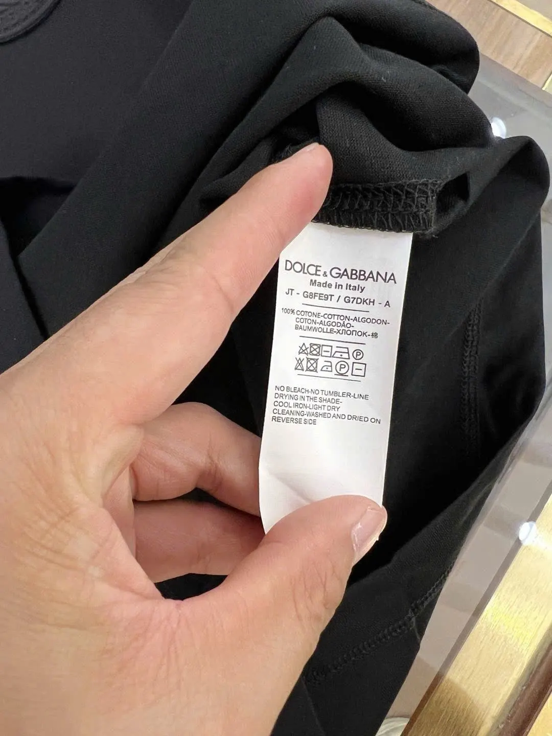Áo phông đen Dolce Gabbana mã 3 cổ tròn cao cấp chuẩn dáng cho nam nữ Áo phông đen Dolce Gabbana mã 3 cổ tròn cao cấp chuẩn dáng cho nam nữ