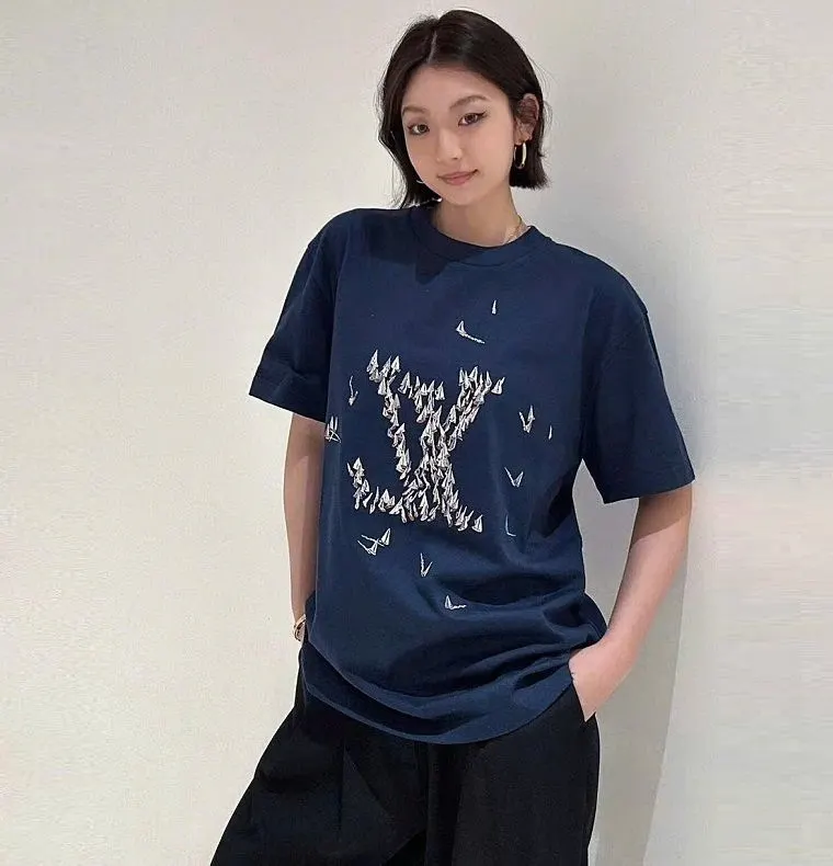 Áo LV xanh lá mã 11 nam nữ cổ tròn Louis Vuitton đẹp và chất lượng