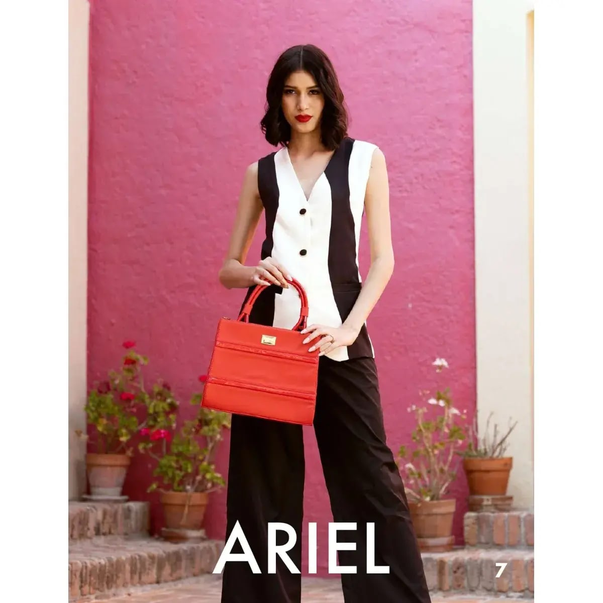 Bolso Ariel – Estructura elegante con estilo atemporal 1 Bolso Ariel – Estructura elegante con estilo atemporal